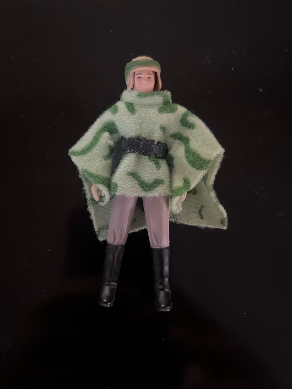 Princess Leia Organa (in Combat Poncho) - Kenner action figure collectible - Main Image 1