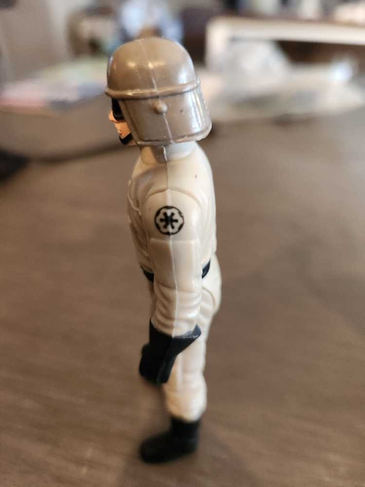 AT-ST Driver - Kenner (Return Of The Jedi) action figure collectible - Main Image 2