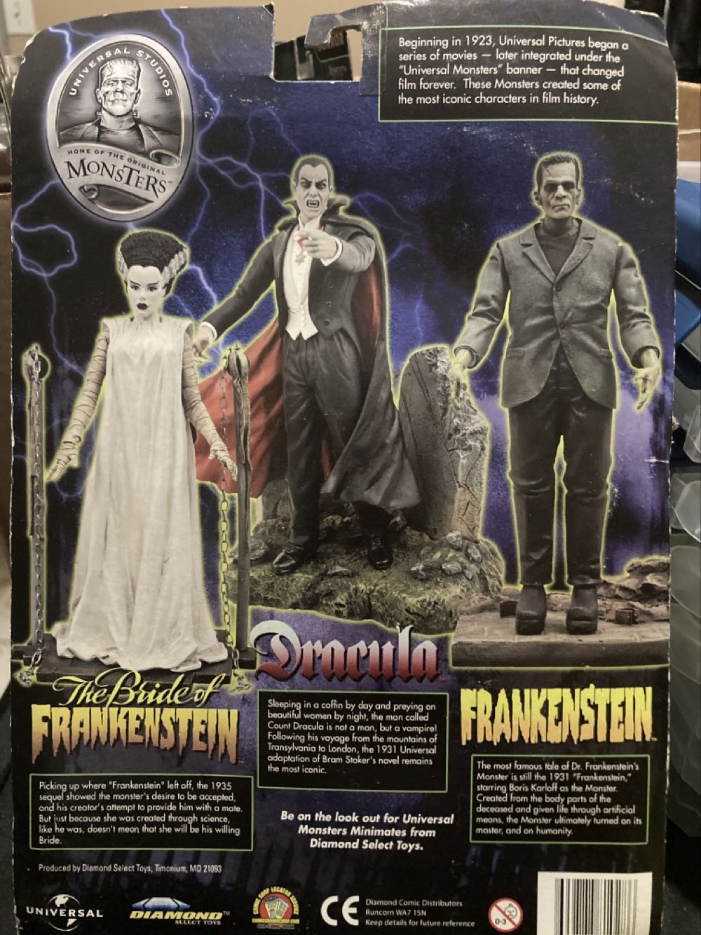 Universal Monsters: Dracula - Diamond Select (Universal Studios: Home Of The Original Monsters) action figure collectible [Barcode 699788810286] - Main Image 2