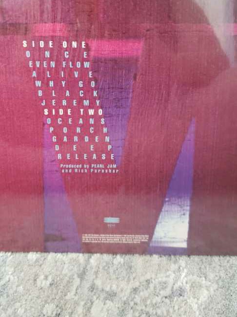 pearl jam - Ten  action figure collectible [Barcode 194398086514] - Main Image 2