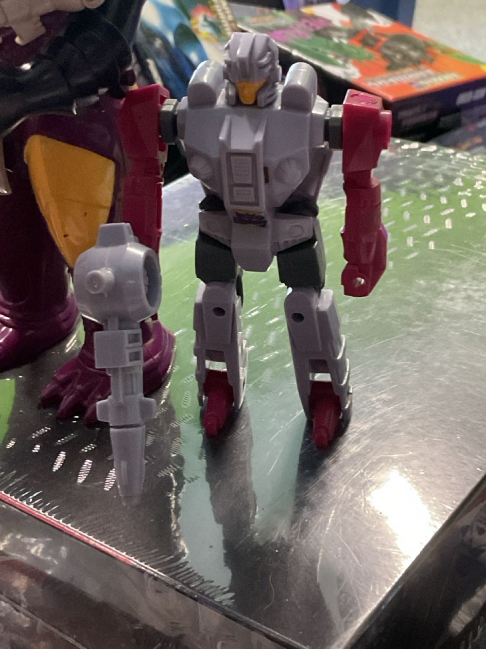 Transformers G1 Finback Pretender - Hasbro action figure collectible - Main Image 3