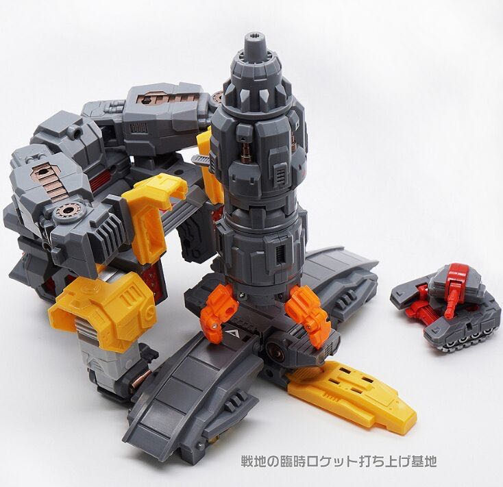 Huge Dragon (Omega Supreme) - Mech Fans Toys (The Transformers) action figure collectible - Main Image 3