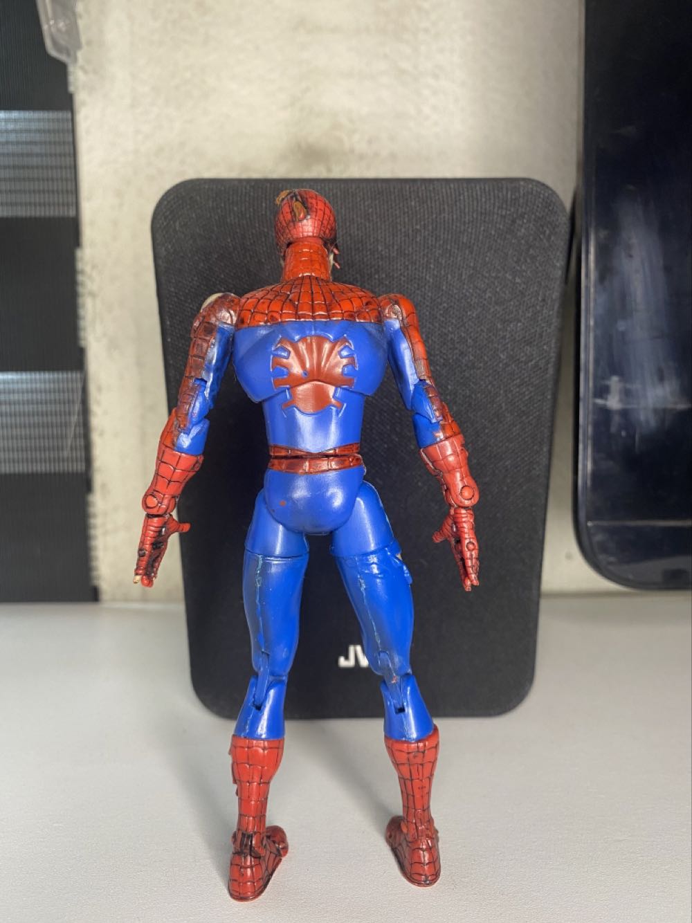 Spider-Man Damaged - Toy Biz (Marvel Legends) action figure collectible - Main Image 4