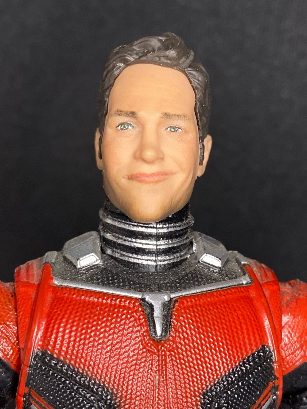 Ant Man (MCU Suit) - Hasbro (Marvel Legends) action figure collectible - Main Image 2