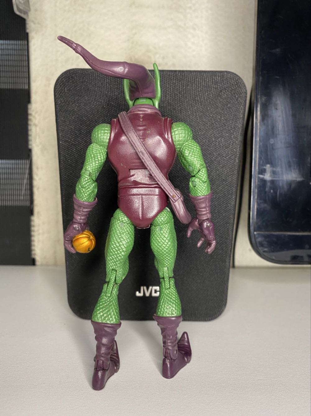 Green Goblin - Toy Biz (Marvel Legends) action figure collectible - Main Image 4