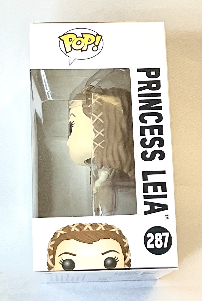 #287 Princess Leia  (Funko Pop!) action figure collectible [Barcode 889698375269] - Main Image 4