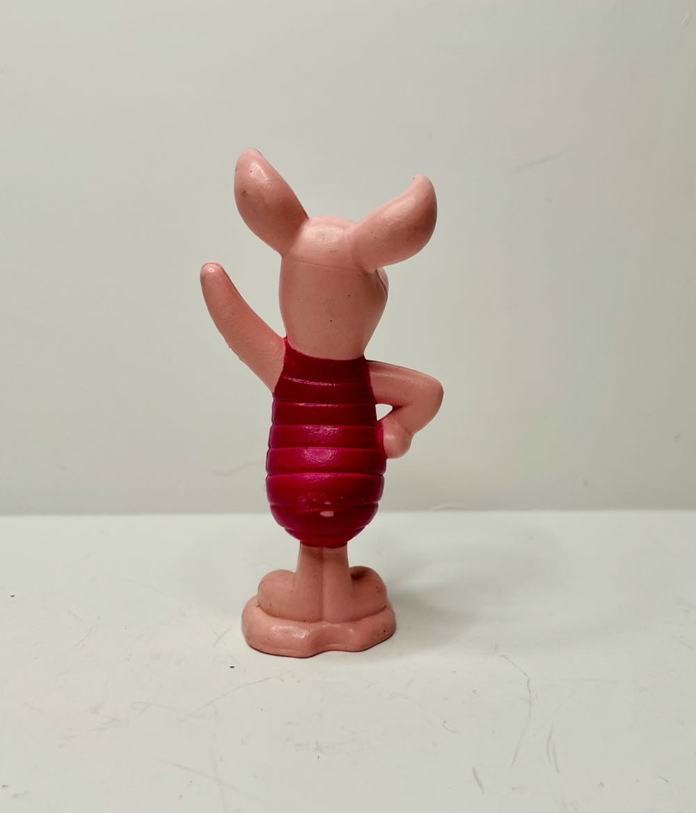 Piglet - Disney (Disney Winnie the Pooh) action figure collectible - Main Image 3