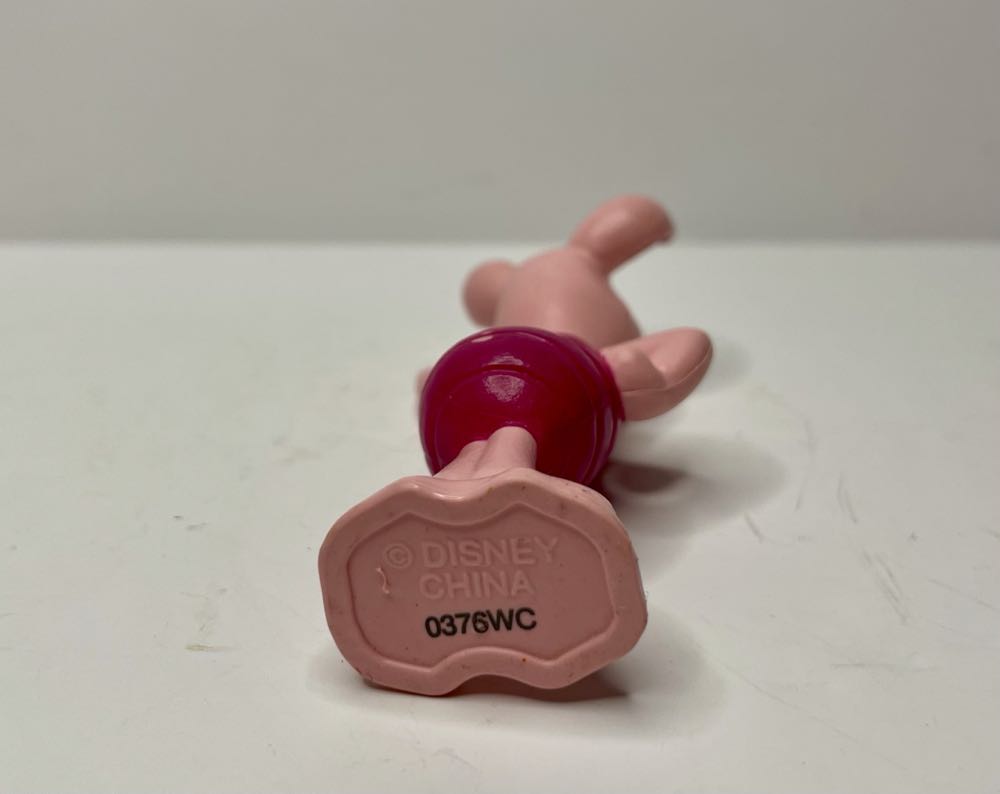 Piglet - Disney (Disney Winnie the Pooh) action figure collectible - Main Image 4