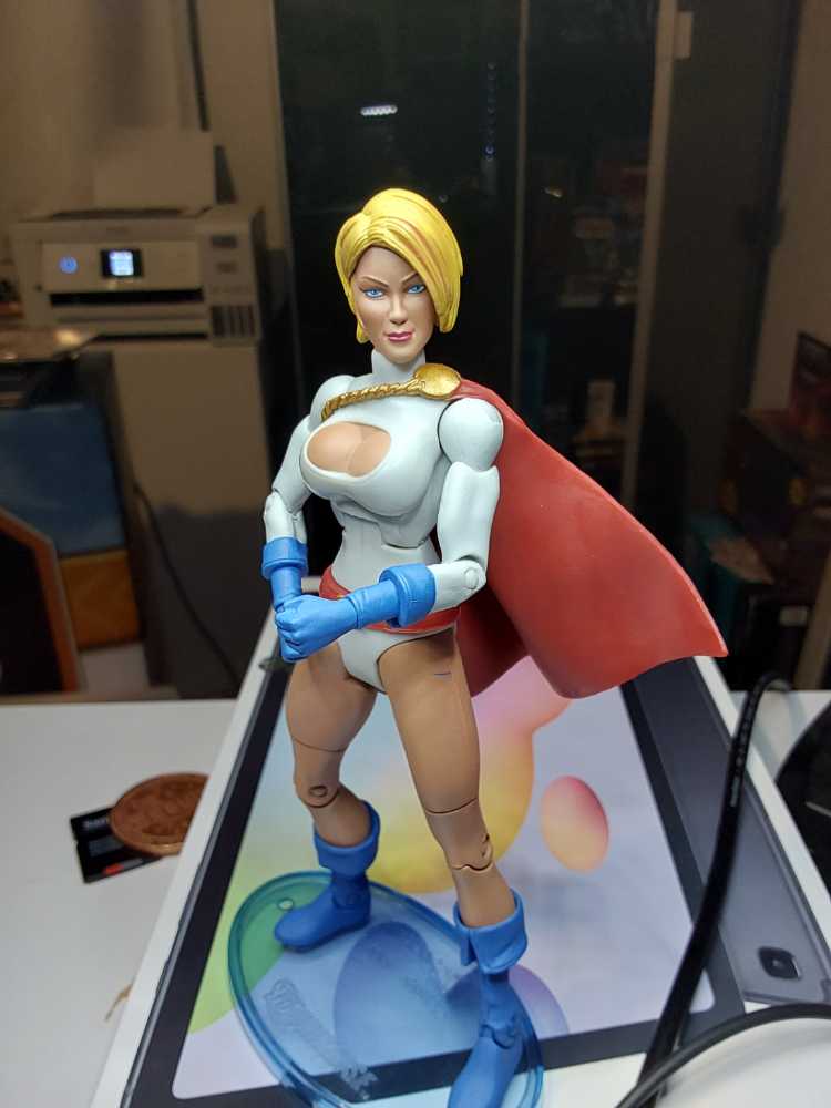 DC Universe Classics Wave 10 Power Girl Imperiex BAF  - Mattel (DC  Universe Classics) action figure collectible [Barcode 027084728101] - Main Image 2
