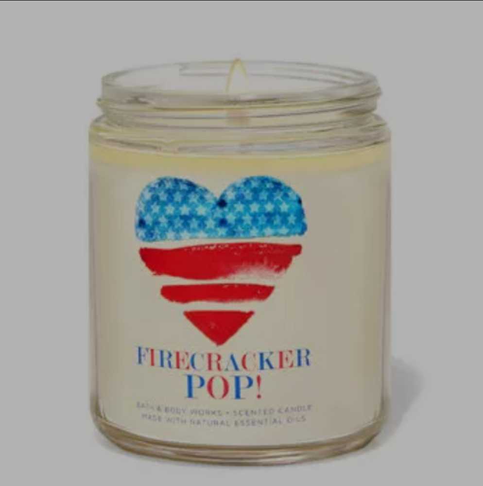 CANDLE: USA Patriotic Bath & Body Works Firecracker Pop Single Wick Heart 2022 - Bath & Bodyworks Candle (USA Candles) action figure collectible [Barcode 667554894976] - Main Image 3