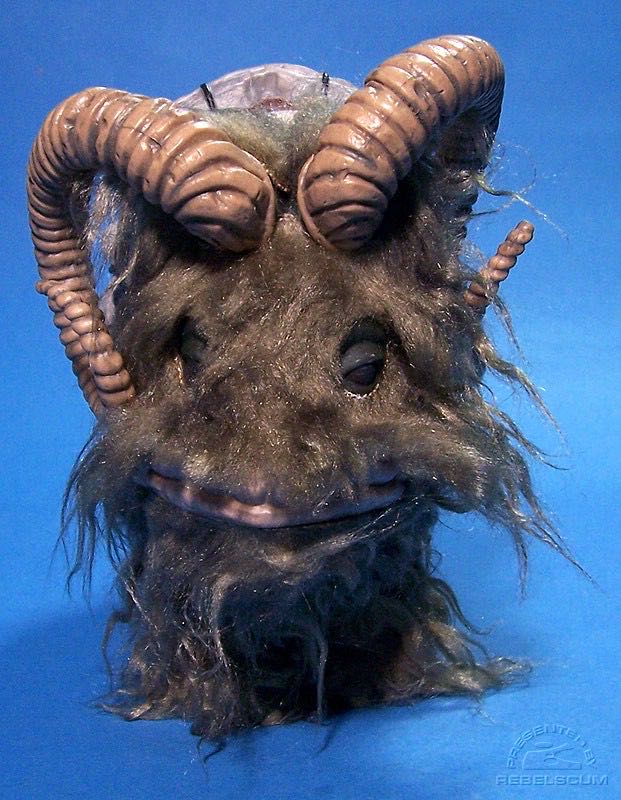 Bantha with Tusken Raiders - Hasbro (30th Anniversary Collection) action figure collectible [Barcode 653569232643] - Main Image 3