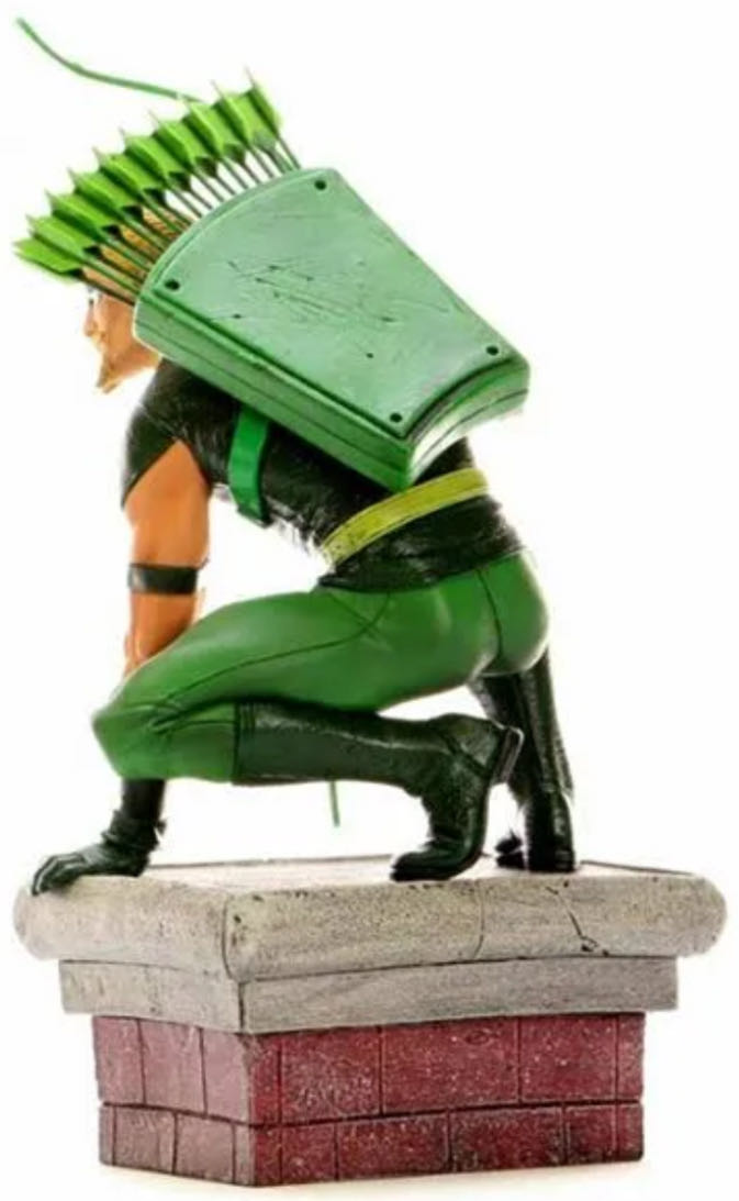 Green Arrow: Diamond Select PVC Statue  action figure collectible [Barcode 699788828915] - Main Image 2