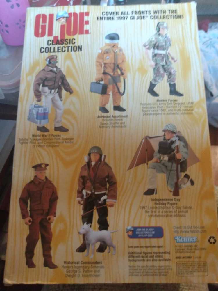 US Army Drill Sergeant - Hasbro/ Kenner (Military) action figure collectible [Barcode 076281813523] - Main Image 2