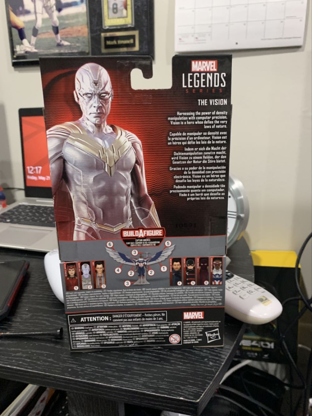 Vision - Hasbro (Marvel Legends) action figure collectible - Main Image 2