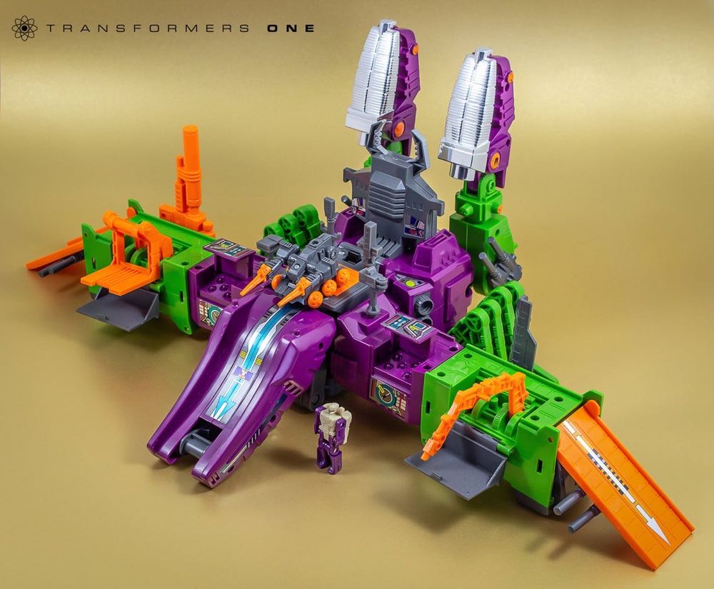 G1 Scorponok - Hasbro (G1 Transformers) action figure collectible - Main Image 3