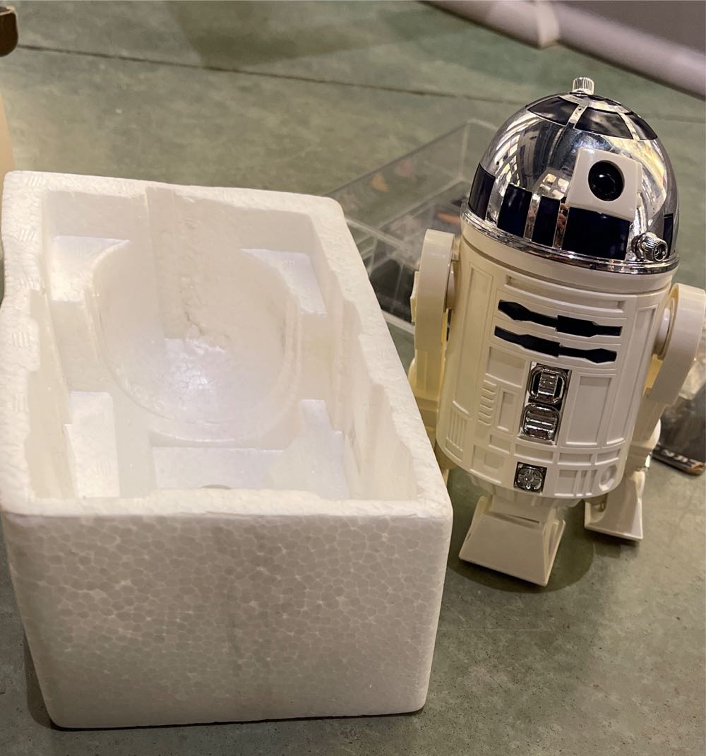R2-D2 Takara Battery Operated  - Takara action figure collectible - Main Image 3