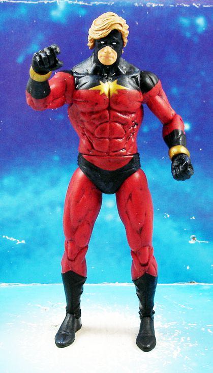 Captain Marvel - Marvel Select (Comics & Superheroes) action figure collectible [Barcode 699788108345] - Main Image 2