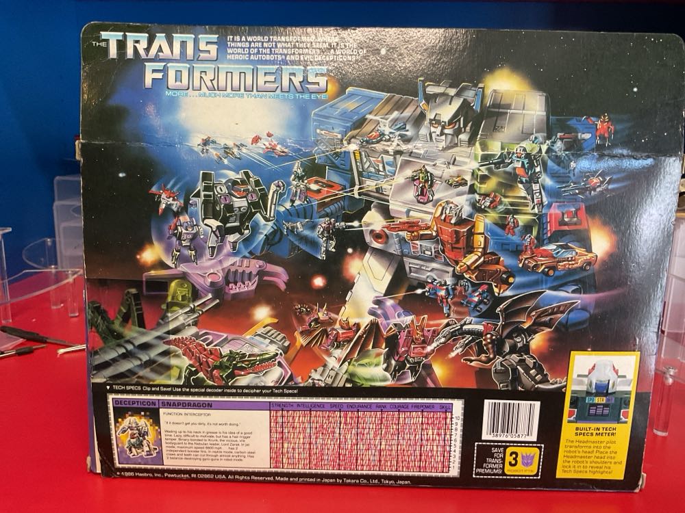 Transformers G1 Snapdragon With Krunk Headmasters  action figure collectible [Barcode 038976058770] - Main Image 3