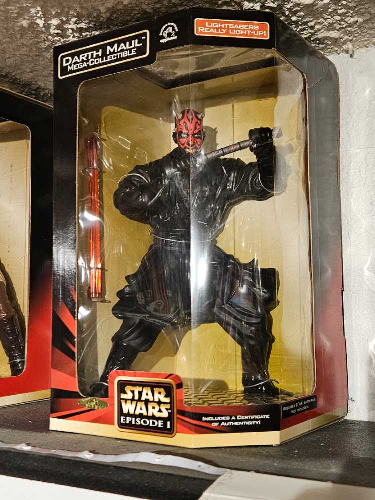 Darth Maul Mega-Collectible - Applause (Star Wars) action figure collectible [Barcode 083361430211] - Main Image 2