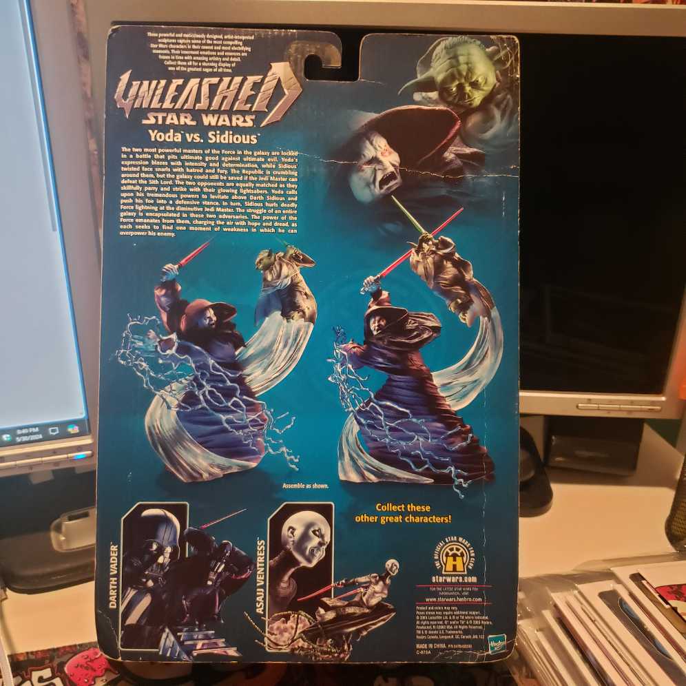 Palpatine Vs Yoda  (Star Wars: Revenge Of The Sith) action figure collectible [Barcode 653569045311] - Main Image 2