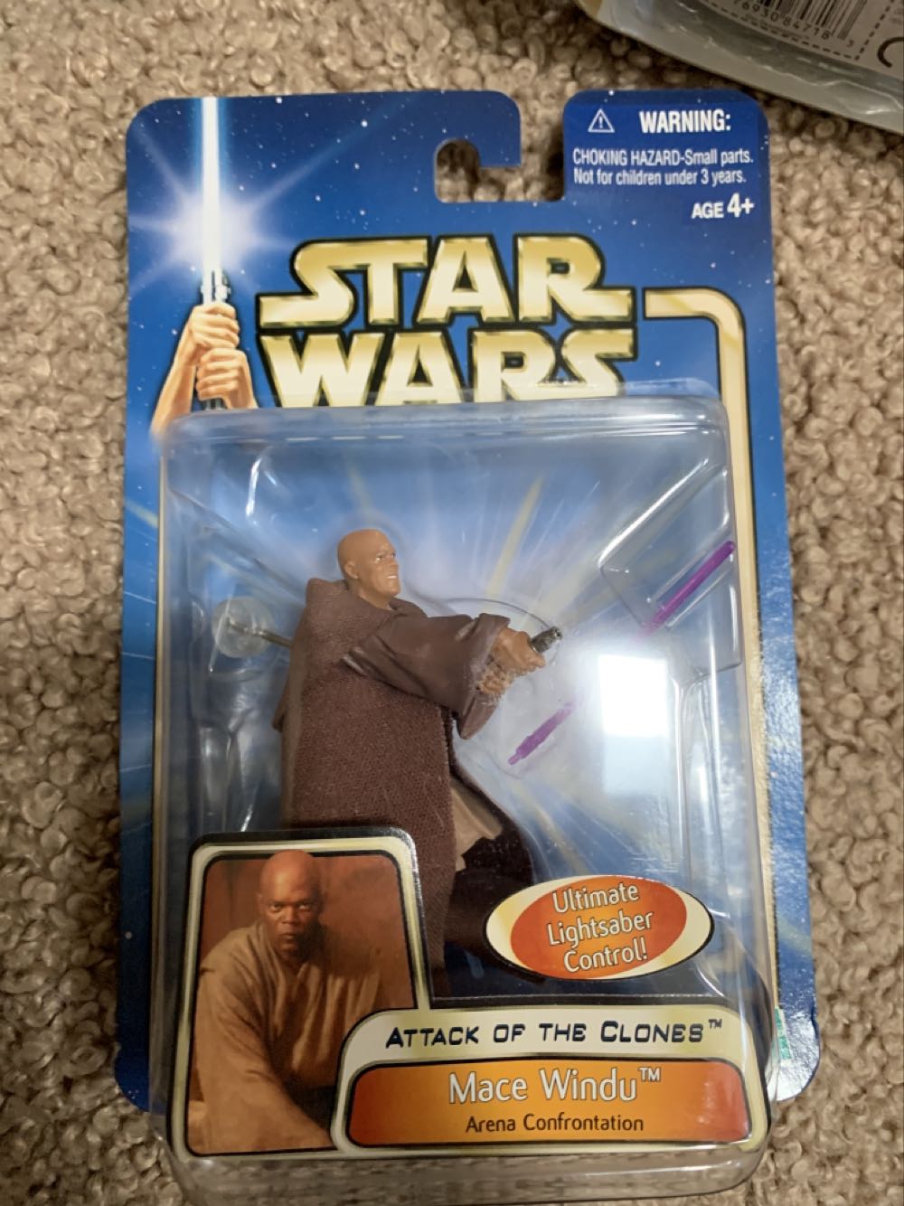 Mace Windu (Arena Confrontation) - Hasbro (Attack Of The Clones) action figure collectible [Barcode 076930849187] - Main Image 2