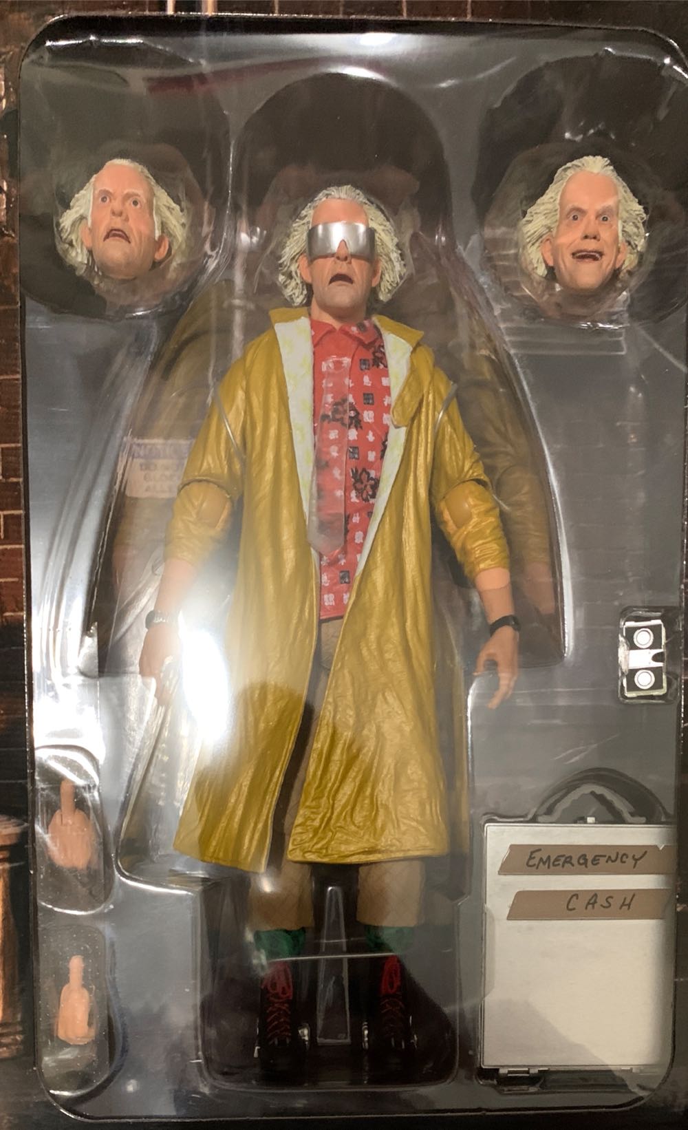 Dr. Emmett Brown - NECA, Inc. (Back To The Future Part II) action figure collectible [Barcode 634482536179] - Main Image 2