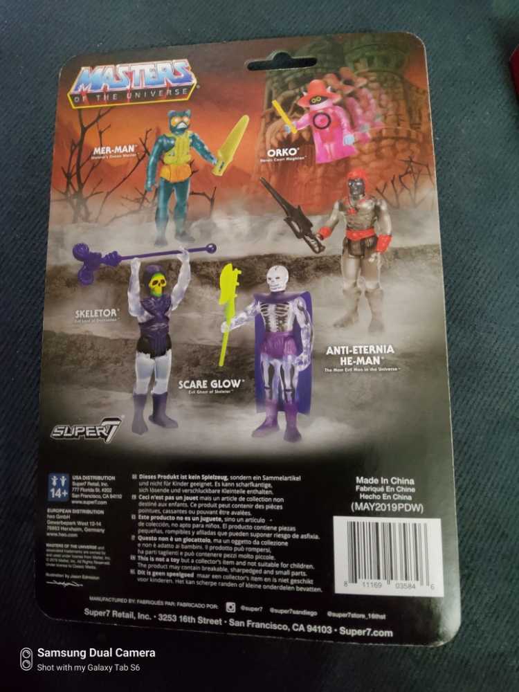 Masters Of The Universe Reaction Anti Eternia He Man  - Super 7 action figure collectible [Barcode 811169035846] - Main Image 2