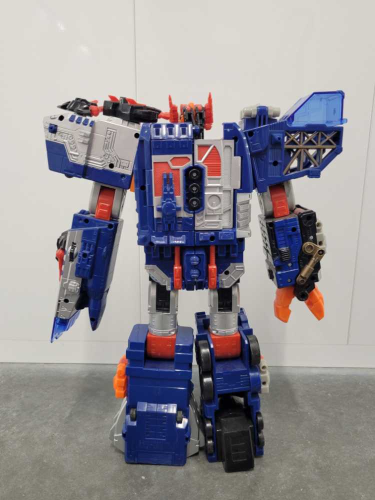 Omega Sentinel - Hasbro (Energon) action figure collectible - Main Image 4