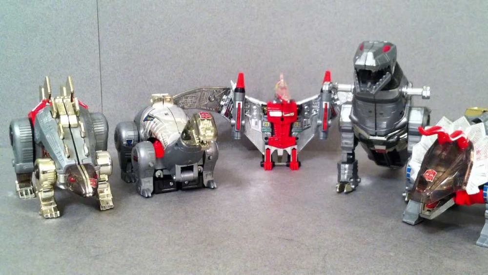 Autobots - Dinobots - Swoop  action figure collectible - Main Image 2