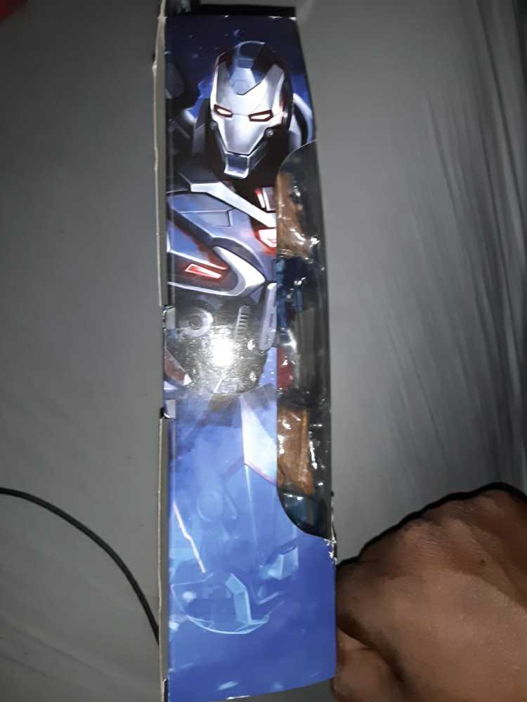 Iron Patriot  - Hasbro - Marvel Legends action figure collectible - Main Image 3