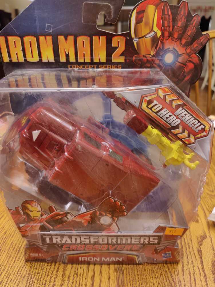 Iron Man Transformers Jeep - Hasbro action figure collectible [Barcode 653569531456] - Main Image 2