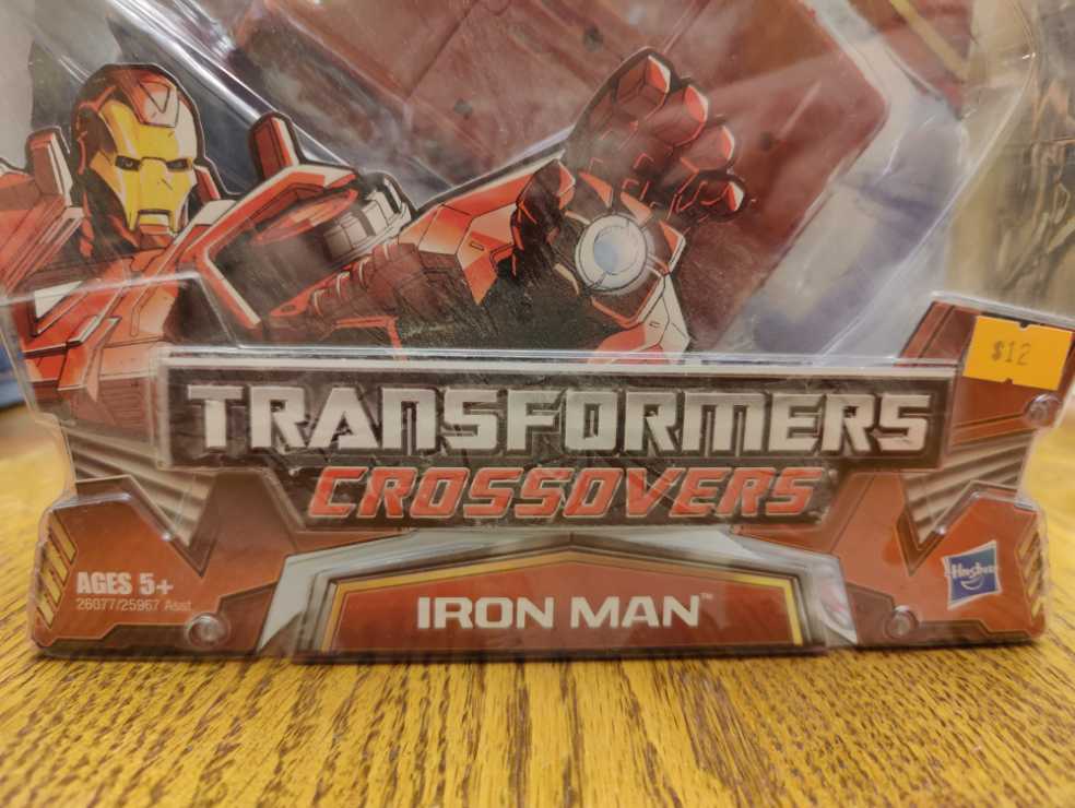 Iron Man Transformers Jeep - Hasbro action figure collectible [Barcode 653569531456] - Main Image 3