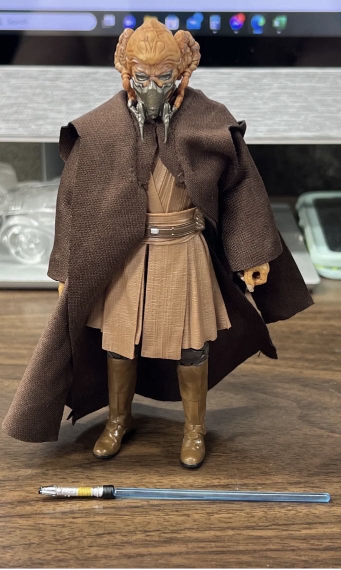 Plo Koon - Hasbro (Star Wars The Black Series) action figure collectible [Barcode 630509954025] - Main Image 3