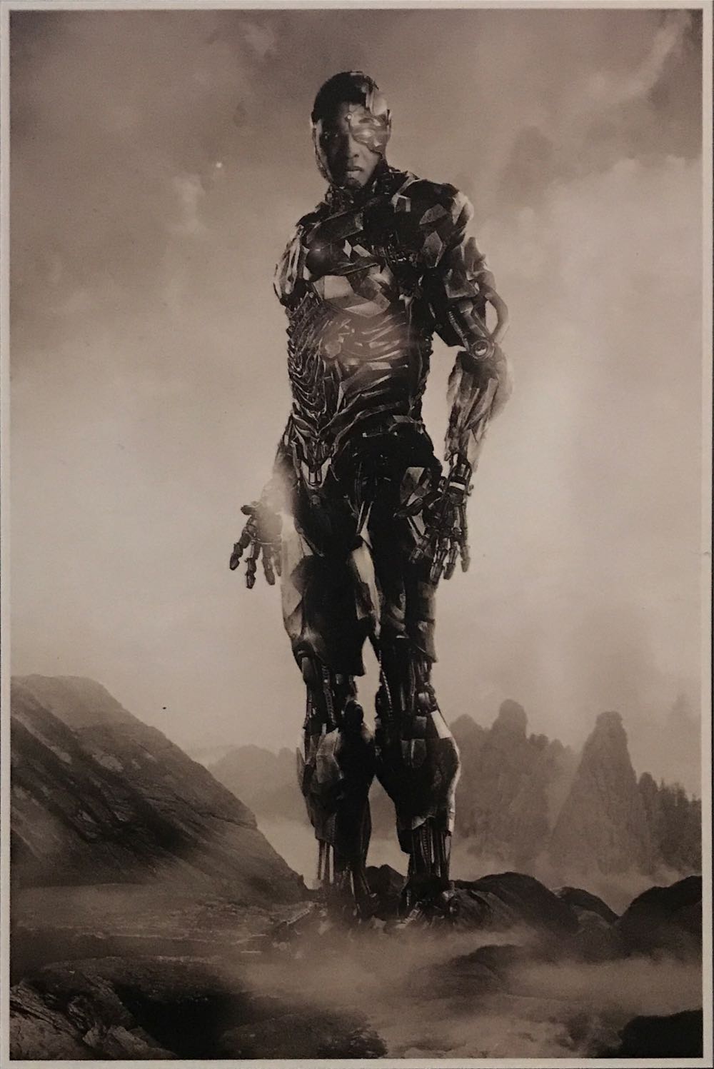 Cyborg with Face Shield (Helmet) - Mcfarlene Toys (Zack Snyder’s Justice League) action figure collectible [Barcode 787926150971] - Main Image 3