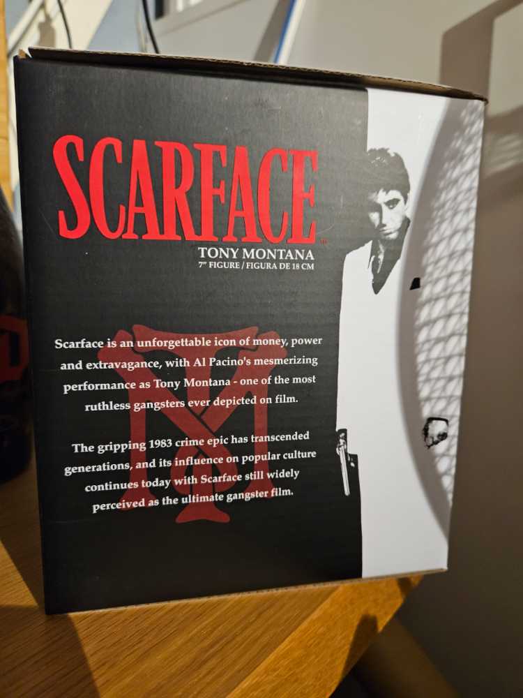 Sd Toys Movie Icons Scarface: Tony Montana Throne 7” Figure - SD Toys action figure collectible [Barcode 8436535275156] - Main Image 4