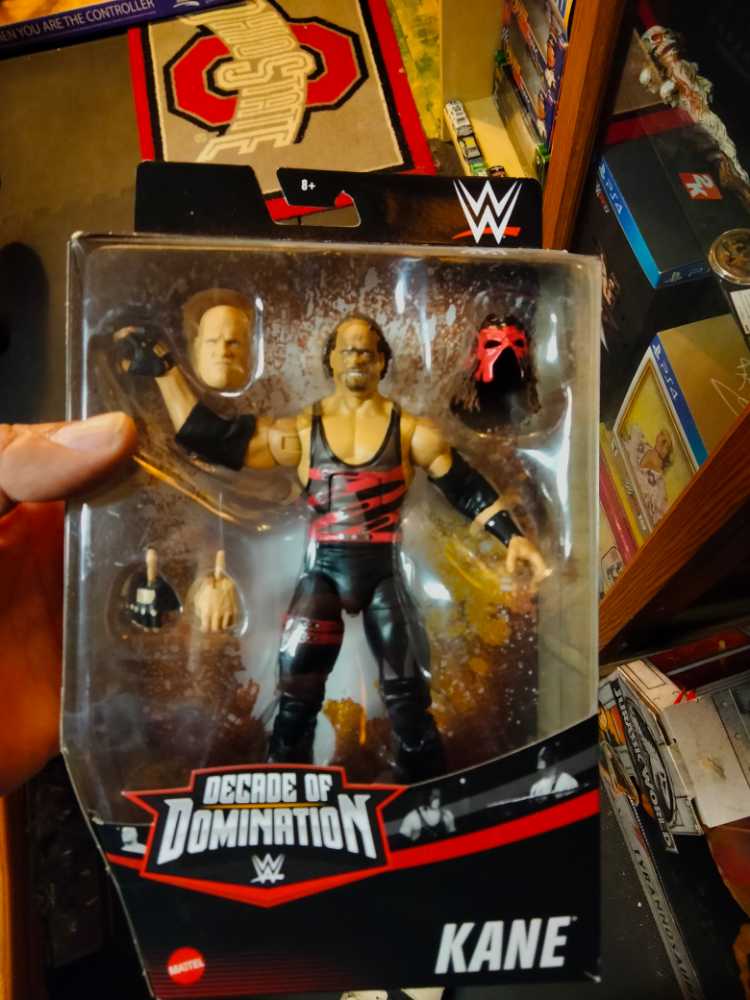 Kane (Signed) - Mattel Wwe (WWE Elite Decade Of Domination) action figure collectible [Barcode 887961906547] - Main Image 3