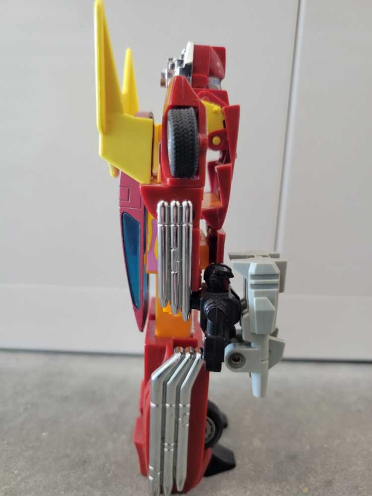Hot Rod Targetmaster (Robot Mode) - Hasbro (1987) action figure collectible - Main Image 3