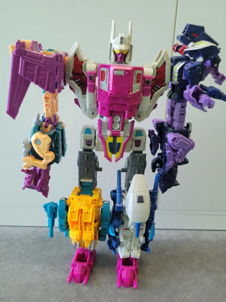 Abominus - Combiner - Hasbro (Transformers) action figure collectible - Main Image 2