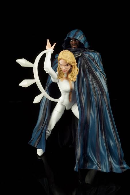 Cloak - Hasbro (Marvel Legends (BAF - SP//dr)) action figure collectible - Main Image 4