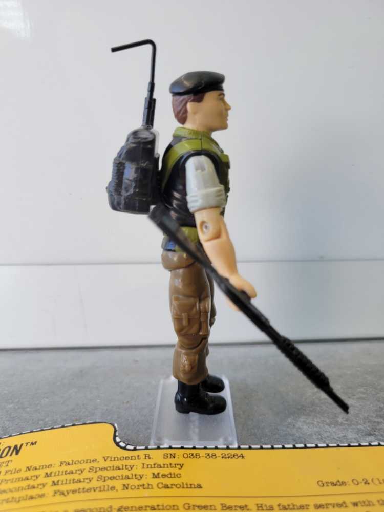 Lt Falcon V2 Night Force - Hasbro (GI Joe Vintage) action figure collectible - Main Image 3