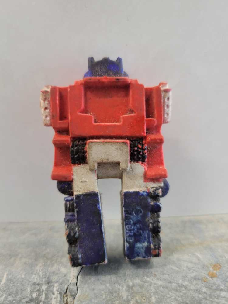 Optimus Prime  (Eraser) action figure collectible - Main Image 2