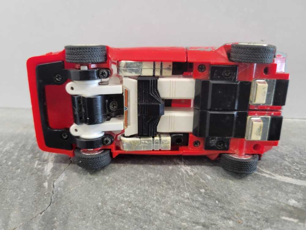 Sideswipe 3rd 1984 Cars Vehicle Mode - Hasbro (1984) action figure collectible - Main Image 4