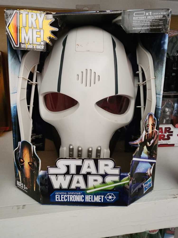 Star Wars Grievous Helmet  action figure collectible [Barcode 653569624493] - Main Image 2