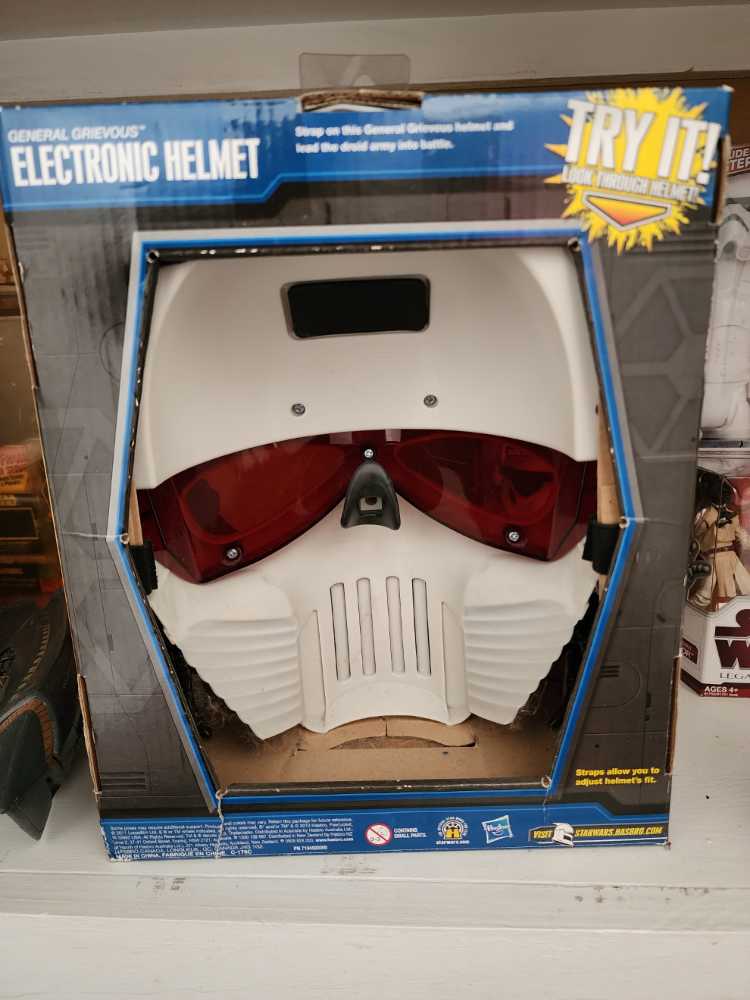 Star Wars Grievous Helmet  action figure collectible [Barcode 653569624493] - Main Image 3