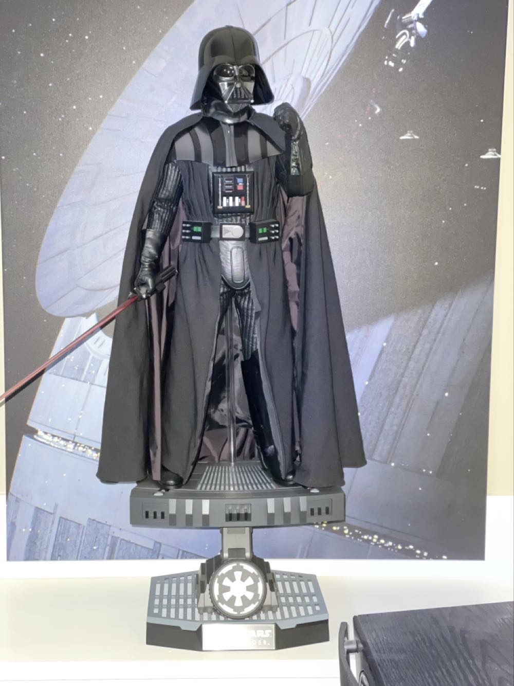 Star Wars: Darth Vader (Special Edition) SideShow 1/4 Statue - Hot Toys / Sideshow (Space/Sc-Fi) action figure collectible [Barcode 4897011187372] - Main Image 2