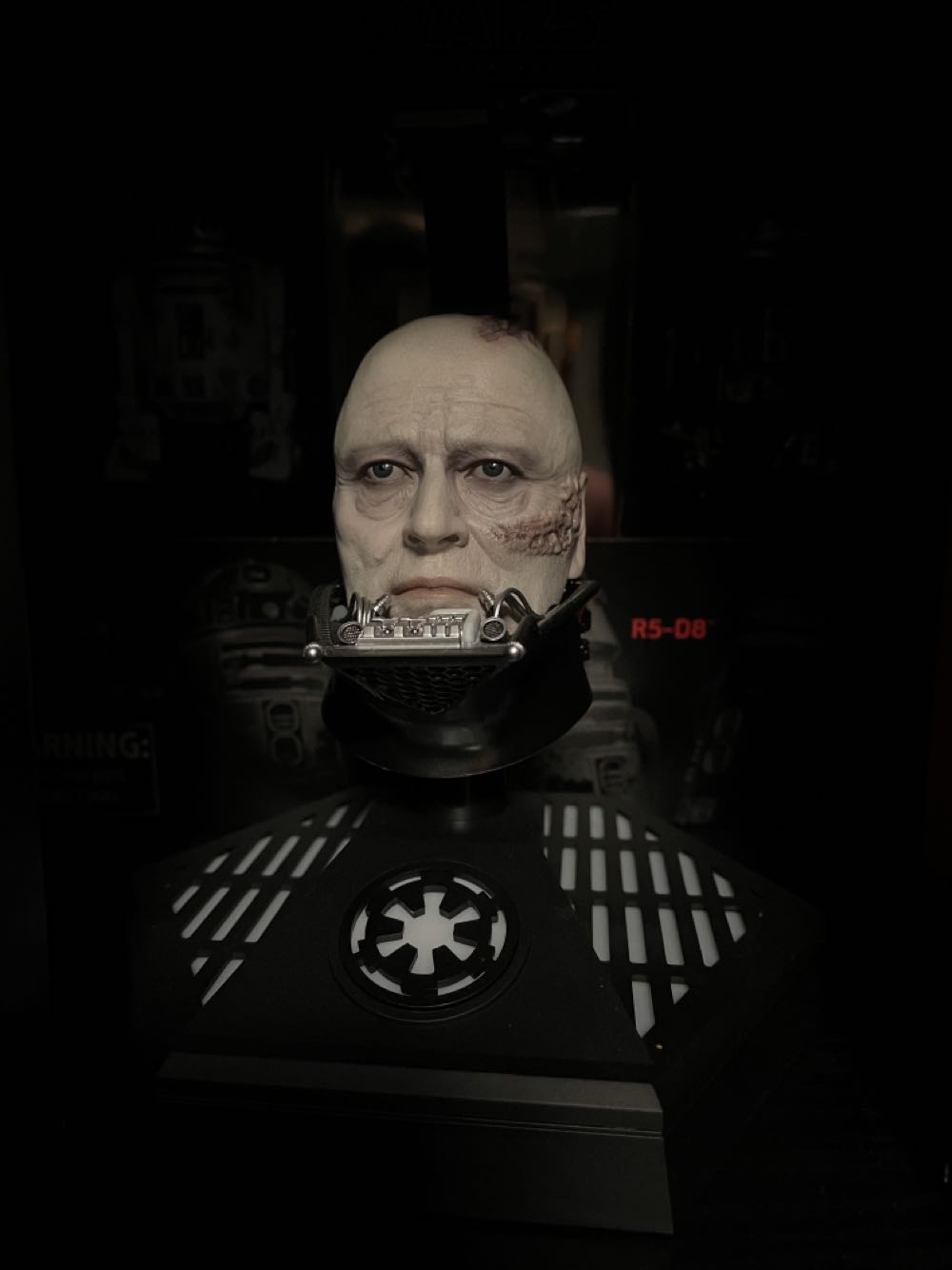 Star Wars: Darth Vader (Special Edition) SideShow 1/4 Statue - Hot Toys / Sideshow (Space/Sc-Fi) action figure collectible [Barcode 4897011187372] - Main Image 3