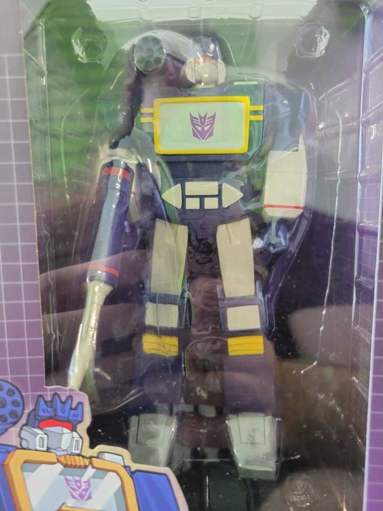 Soundwave - PCS Collectibles (Premium Collectibles Studio) action figure collectible [Barcode 6158746172896] - Main Image 2