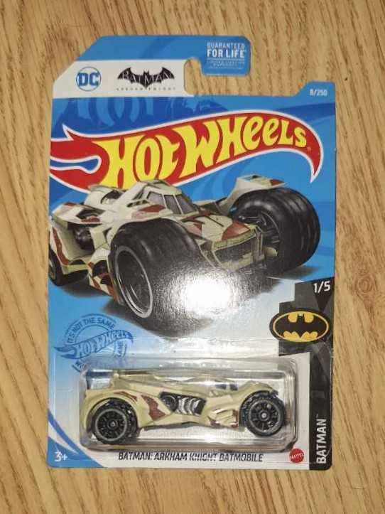 Hot Wheels Batman: Arkham Knight, Batman Begins Tumbler Tank Camouflage Batmobile  action figure collectible [Barcode 887961912081] - Main Image 2