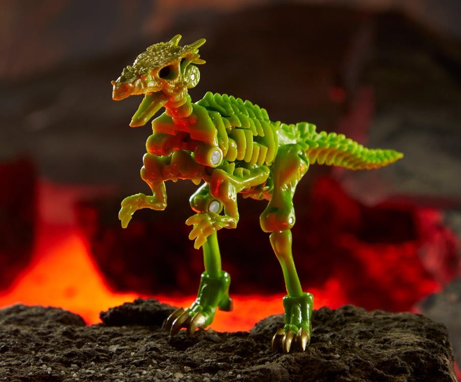 WFC Kingdom: Dracodon - Hasbro (Transformers Kingdom) action figure collectible [Barcode 5010993774425] - Main Image 2