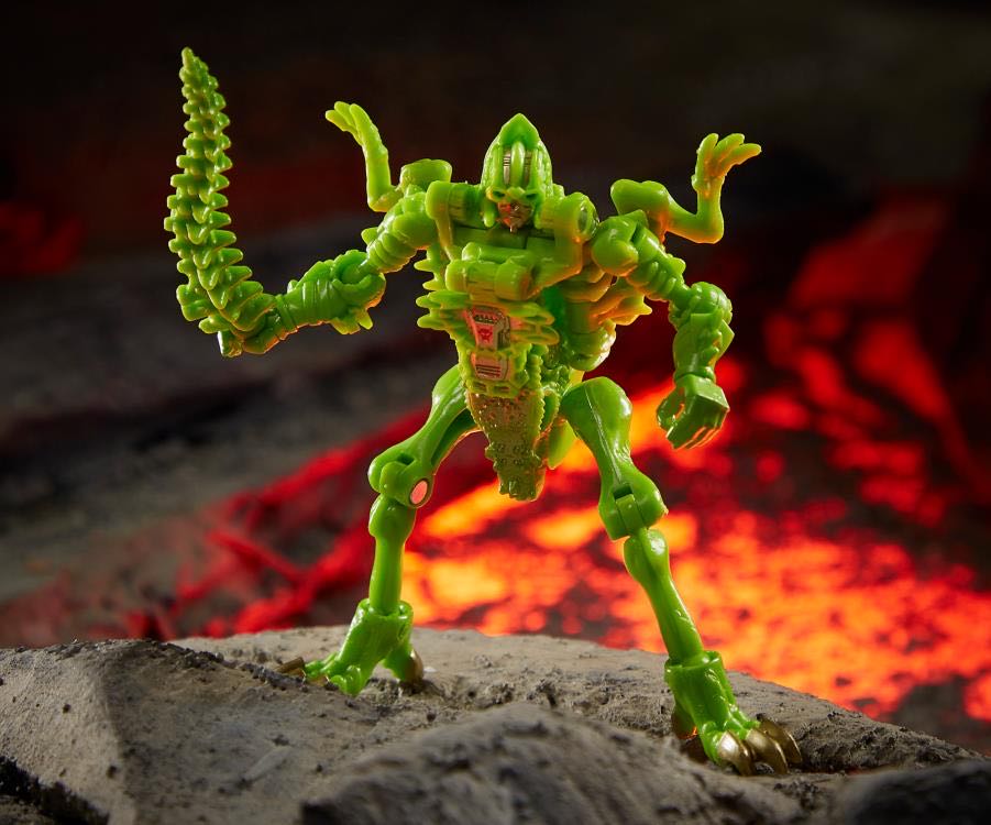 WFC Kingdom: Dracodon - Hasbro (Transformers Kingdom) action figure collectible [Barcode 5010993774425] - Main Image 3